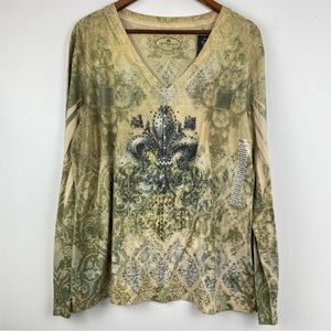 Green Source size 2XL Women’s Fleur De Lis Studded Long Sleeve V-neck Shirt